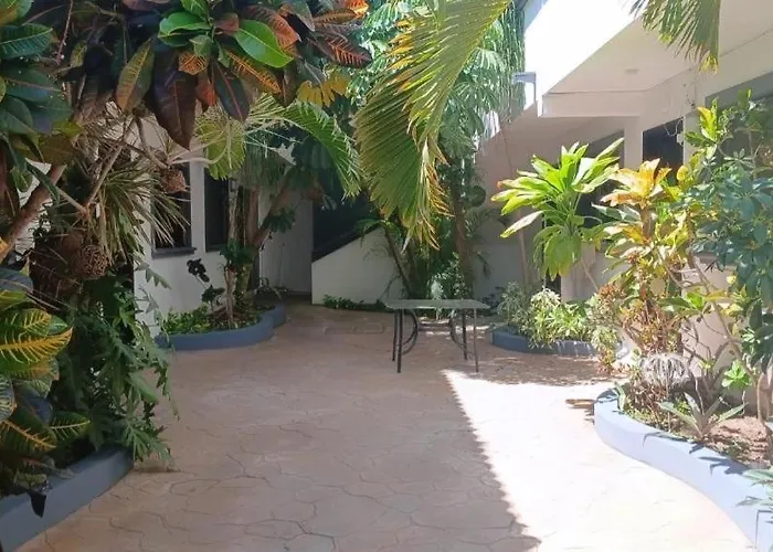 Apartment Authentic Near 5th Avenue